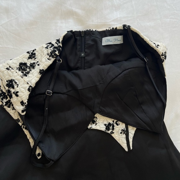 Satin lace detailing midi dress - Picture 6 of 6